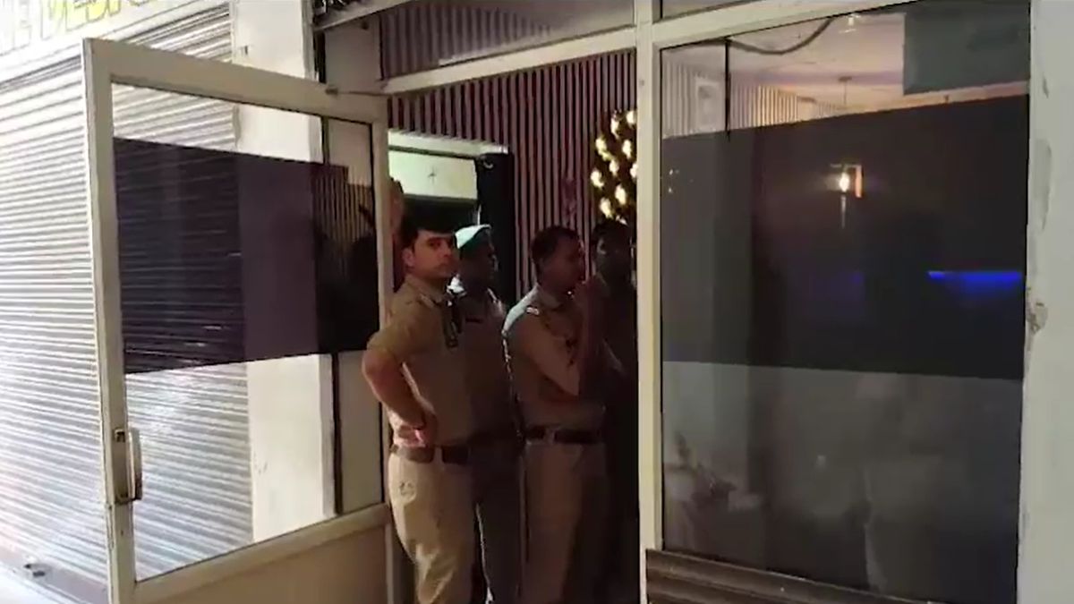 spa running under computer center girls rescued men arrested