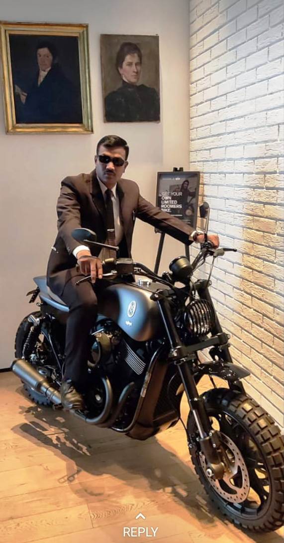 बाइक पर सवार पूरा परिवार गिर गया था नहर में 