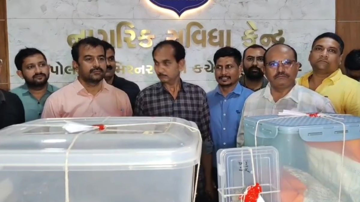 surat farmer floating gold worth over five crore ambergris arrest