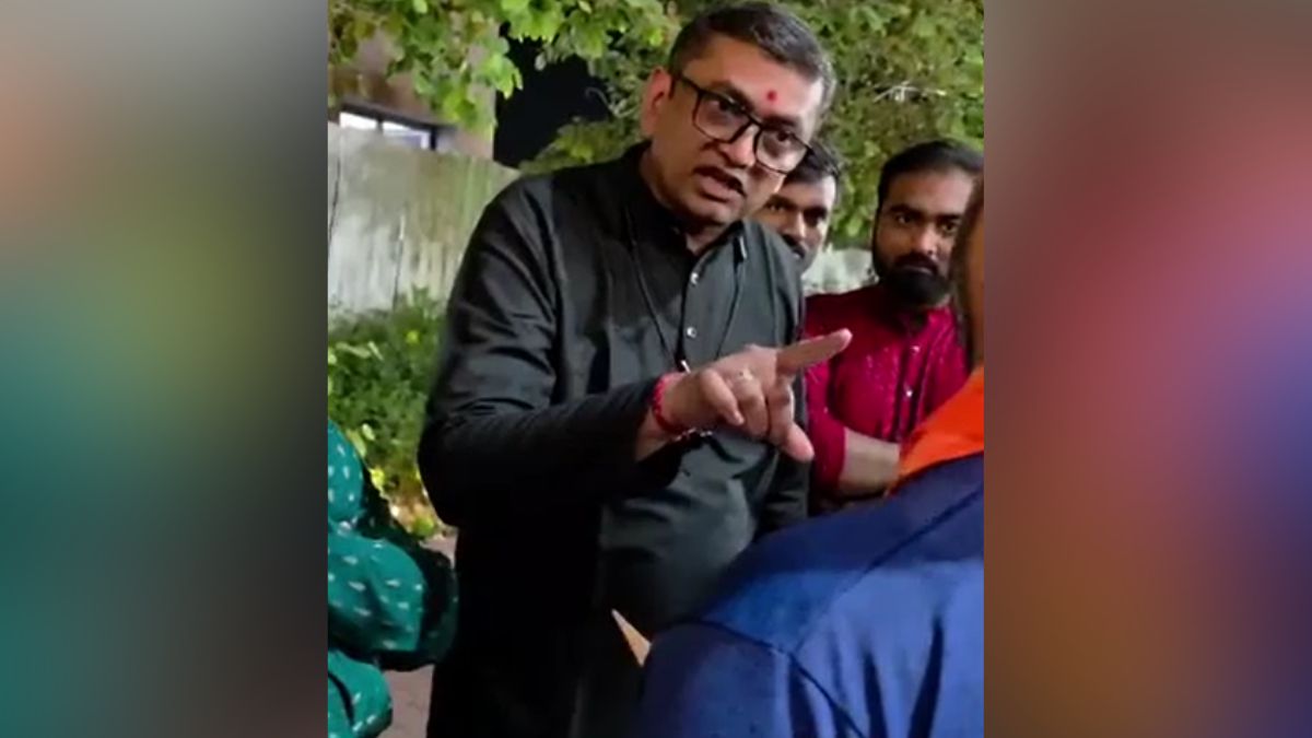 'कल से कोई गैर-हिंदू नहीं दिखना चाहिए'... सूरत के मेडिकल कॉलेज में गरबा पर बवाल, मुस्लिम स्टाफ को लेकर बजरंग दल ने क्या कहा? 'कल से कोई गैर-हिंदू नहीं दिखना चाहिए'... सूरत के मेडिकल कॉलेज में गरबा पर बवाल, मुस्लिम स्टाफ को लेकर बजरंग दल ने क्या कहा?