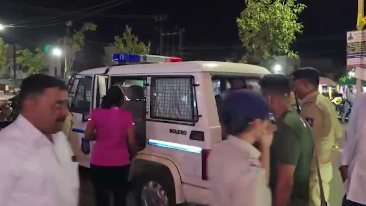 surendranagar gym manager arrested alleged blackmailing girls police raid
