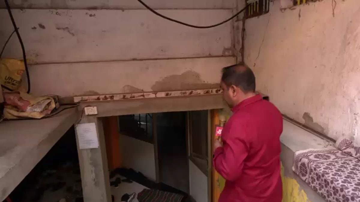 swami avimukteshwaranand math varanasi 5 floor swimming pool claims reality check