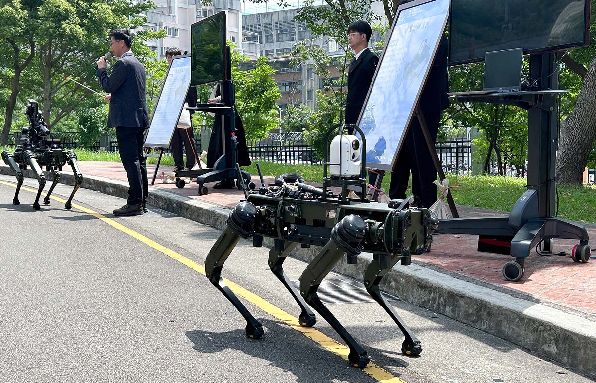 Taiwan robot dogs
