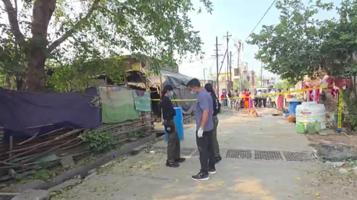 दो लड़के, समलैंगिक रिश्ता और बेवफाई का शक… तीन साल से लिव-इन में थे, फिर अचानक पलट गई पूरी कहानी दो लड़के, समलैंगिक रिश्ता और बेवफाई का शक… तीन साल से लिव-इन में थे, फिर अचानक पलट गई पूरी कहानी