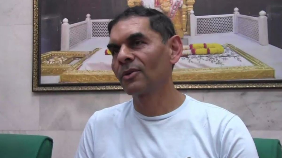 अमेरिकी NRI डॉक्टर ने शिरडी साईं मंदिर ट्रस्ट को दिया 42 लाख रुपए का दान