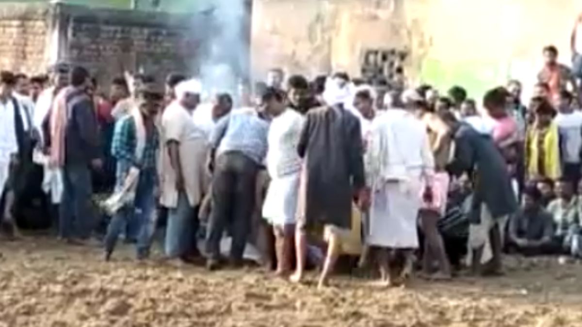 कुश्ती प्रतियोगिता में पटखनी खाते ही पहलवान ने तोड़ा दम कुश्ती प्रतियोगिता में पटखनी खाते ही पहलवान ने तोड़ा दम