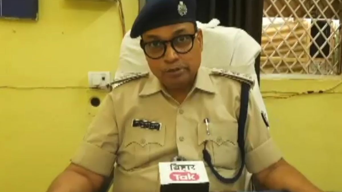 1990 से फरार कुख्यात चोर को 33 साल बाद पुलिस ने किया अरेस्ट 1990 से फरार कुख्यात चोर को 33 साल बाद पुलिस ने किया अरेस्ट