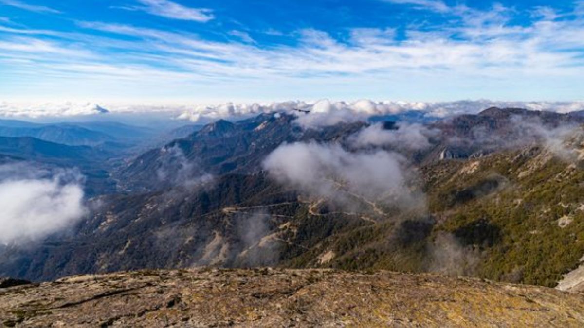 हाइकिंग करने वालों को सावधानी बरतने की सलाह (तस्वीर- Getty Images)