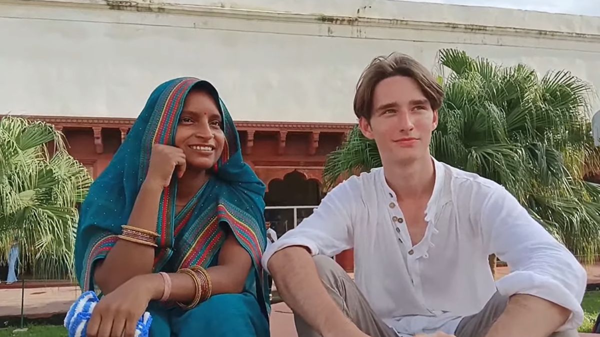 यशोदा ने विदेशी से अंग्रेजी में की बात (तस्वीर- यूट्यूब)