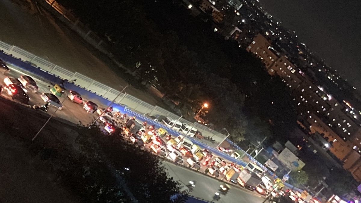 पांच घंटे तक जाम रहा पूरा बेंगलुरु शहर. (Photo: Video Grab)