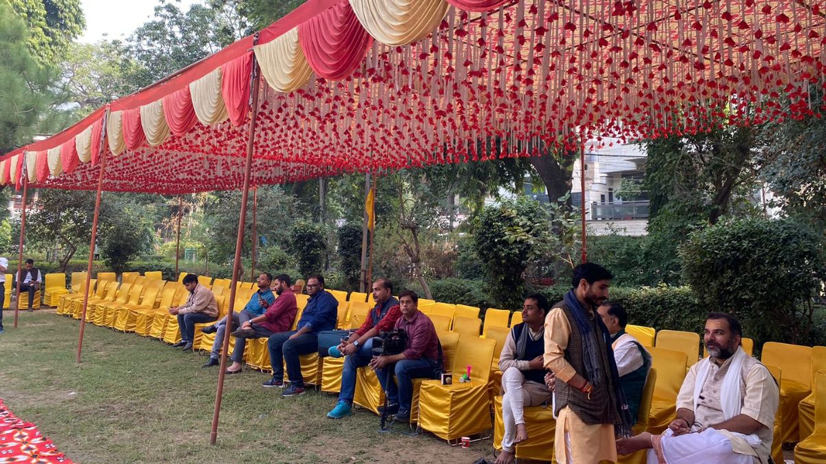 दिल्ली में विराट कोहली के पड़ोसियों में उत्साह, हवन की तैयारी