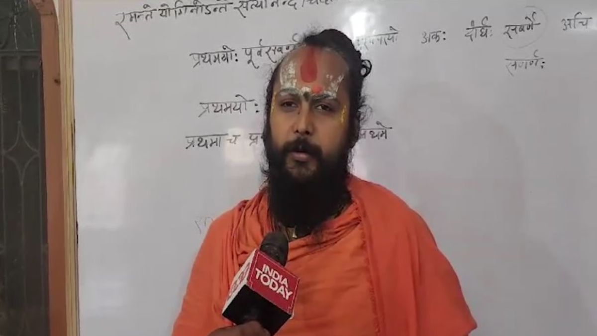 राम लला के पुजारियों की ट्रेनिंग आज से शुरू, मंदिर में कैसी होगी पूजा पद्धति और कितनी मिलेगी सैलरी?