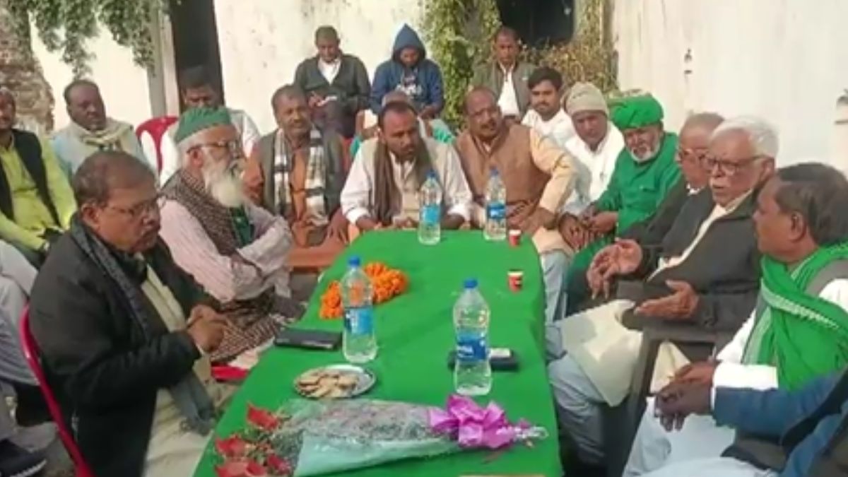 लोकतंत्र के इतिहास में पहली बार विपक्ष के सभी सांसदों को किया गया निष्कासित... RJD नेता शिवानंद तिवारी ने साधा निशाना