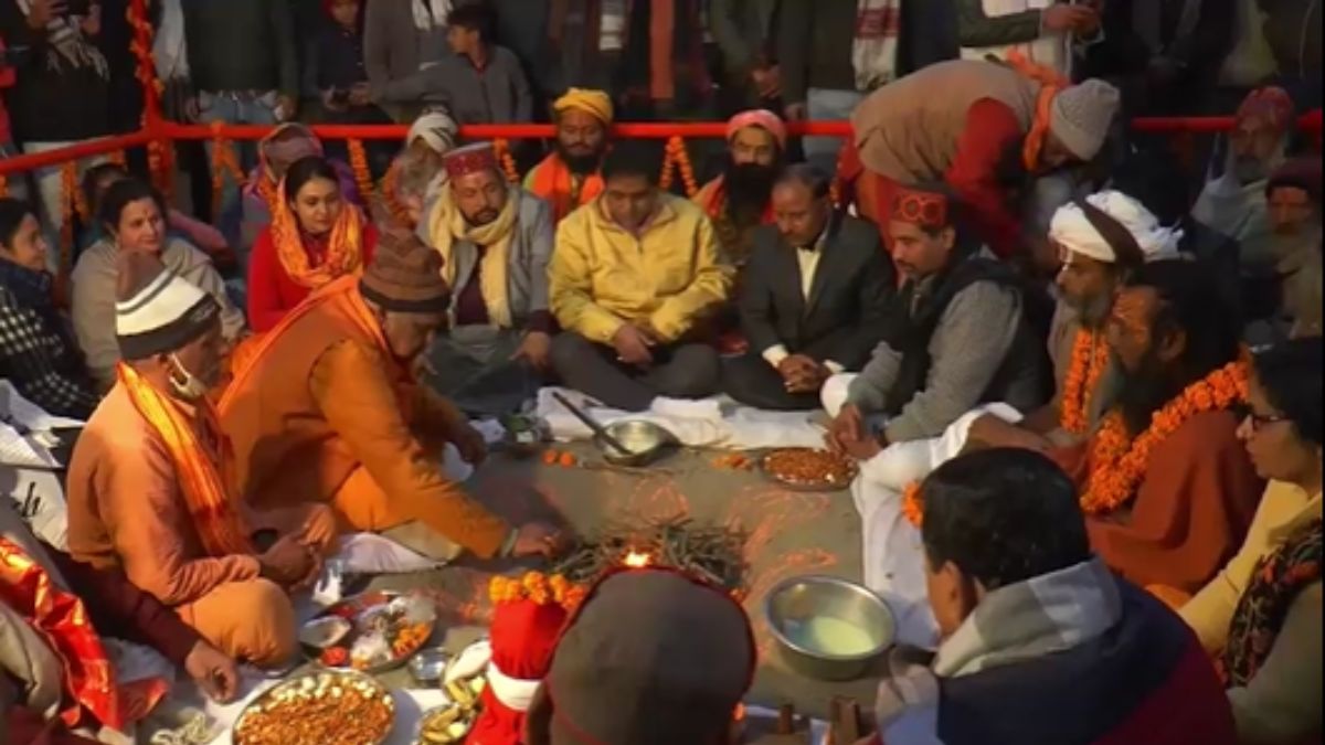 मेला रामनगरिया फर्रुखाबाद का हवन पूजन के साथ हुआ शुभारंभ.