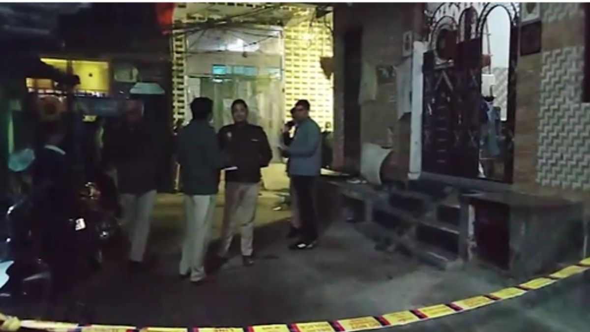 Delhi: दो भाइयों और नौकर की मौत... बरेली से आकर शुरू किया था छोले भटूरे का बिजनेस