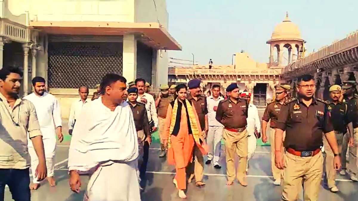 Lathmar Holi 2024: बरसाने की लट्टमार होली की धूम... पुलिस प्रशासन ने की खास तैयारी, दो हजार से ज्यादा जवान रहेंगे तैनात