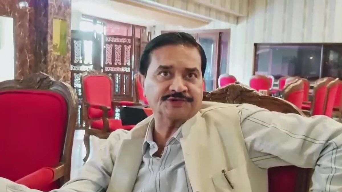 खा रहे थे कढ़ाई पनीर, ग्रेवी में अचानक निकल आई चिकन की हड्डी, होटल हवेली सील