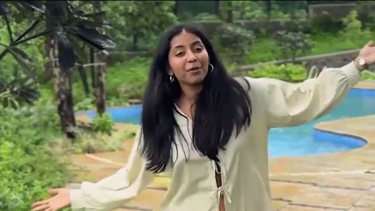 मुंबई में Reel बना रही थी 27 साल की इन्फ्लुएंसर, 300 फीट गहरी खाई में गिरने से मौत मुंबई में Reel बना रही थी 27 साल की इन्फ्लुएंसर, 300 फीट गहरी खाई में गिरने से मौत