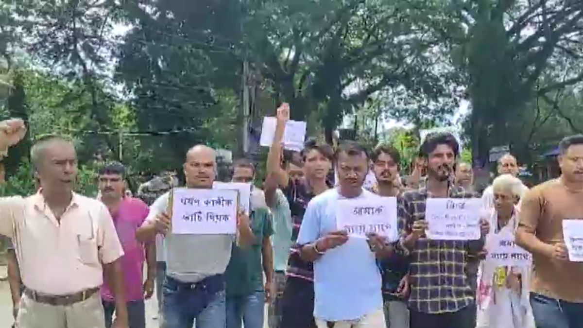 असम में 14 साल की नाबालिग से दरिंदगी पर बवाल, सड़कों पर उतरे हजारों लोग