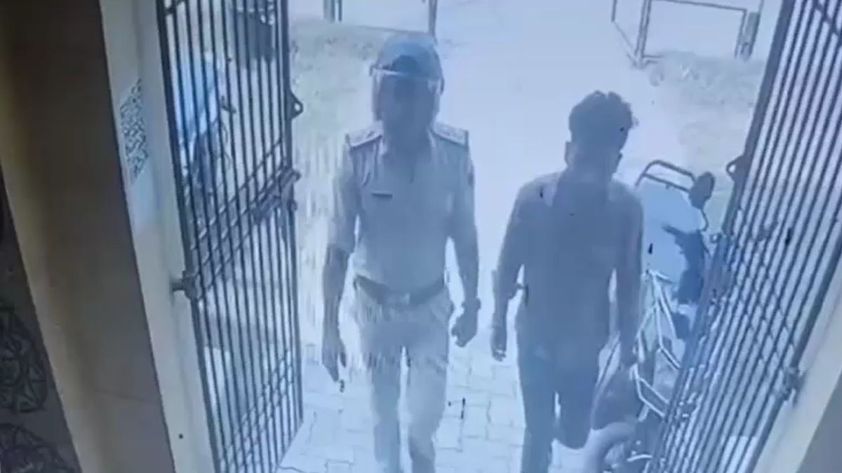 फर्जी दारोगा बनकर वाहनों की कर रहा था चेकिंग, शख्स की बुलेट बाइक लेकर हो गया फरार