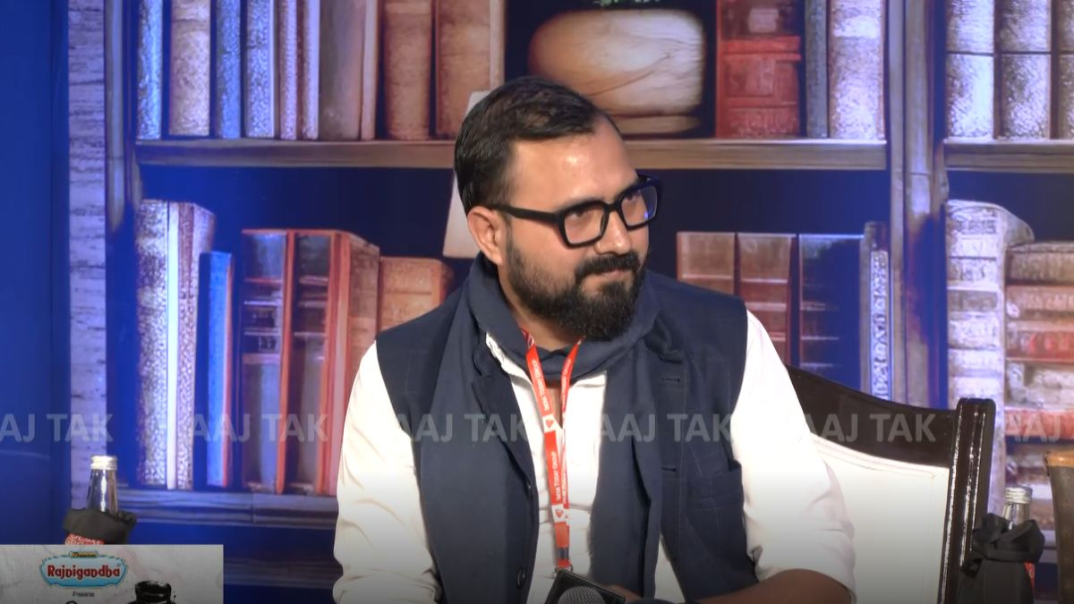 लेखक देवेश.