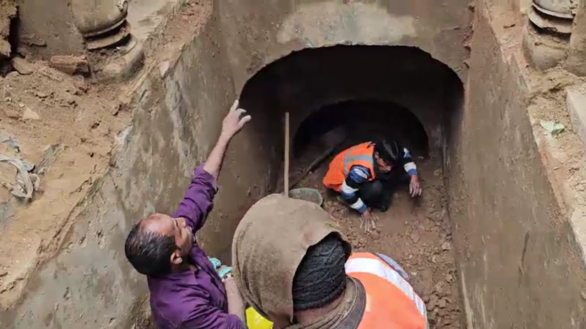 संभल में ऐतिहासिक बावड़ी में खुदाई के दौरान दिखे खतरे के संकेत... ASI ने दी चेतावनी
