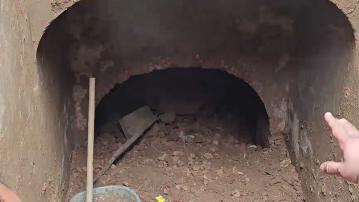 संभल में ऐतिहासिक बावड़ी में खुदाई के दौरान दिखे खतरे के संकेत... ASI ने दी चेतावनी