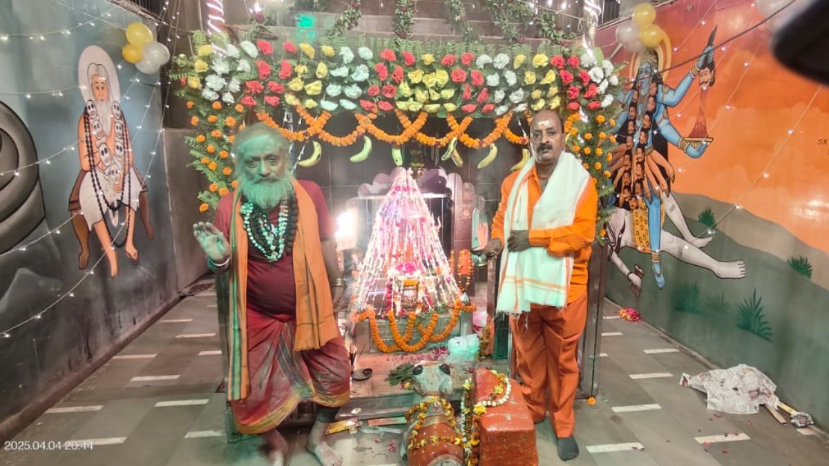 बाबा मसाननाथ के दरबार में नगरवधुओं का रूहानी नृत्य... साधना कर कलंकित जीवन से मांगी मुक्ति