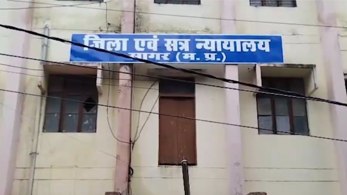 72 लाख की ठगी करने पर कोर्ट ने सुनाई 170 साल की सजा