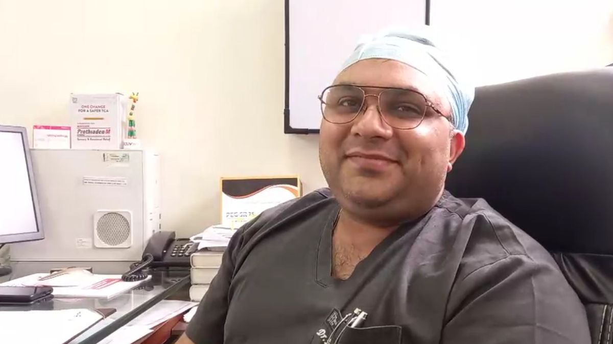 डॉ. राहुल आहलूवालिया.