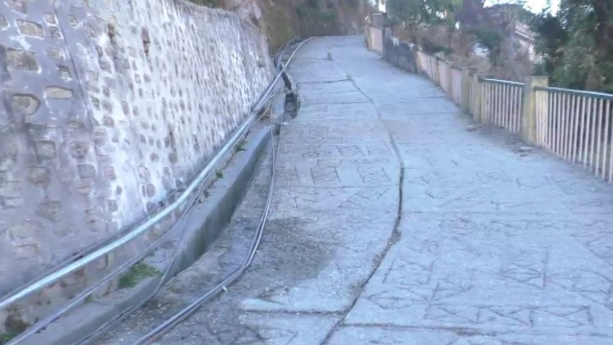 जोशीमठ में सूख गए प्राकृतिक जलस्रोत. 