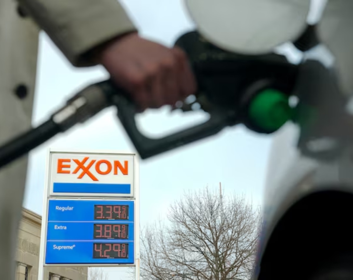 अमेरिका में बढ़ गए फ्यूल प्राइस. (Photo: Reuters) US Fuel Price Rise
