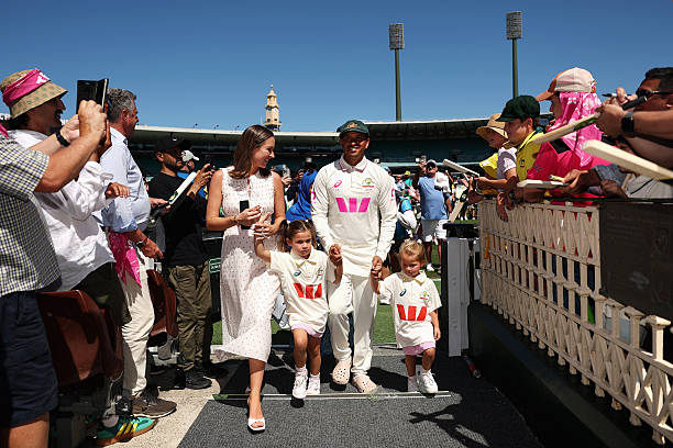 Usman Khawaja with his family after playing his final test for Australia.jpg Usman Khawaja with his family after playing his final test for Australia.jpg