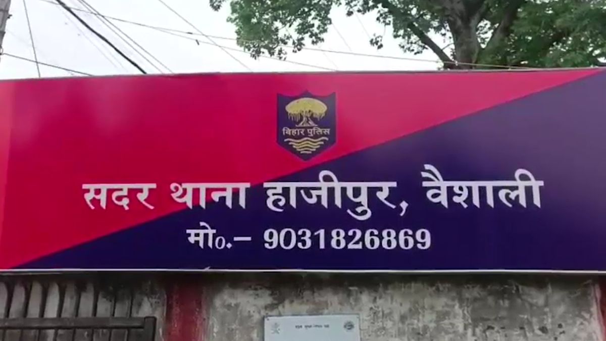 vaishali liquor mafia 50 lakh foreign liquor hidden under jaljeera bottles truck seize vaishali liquor mafia 50 lakh foreign liquor hidden under jaljeera bottles truck seize