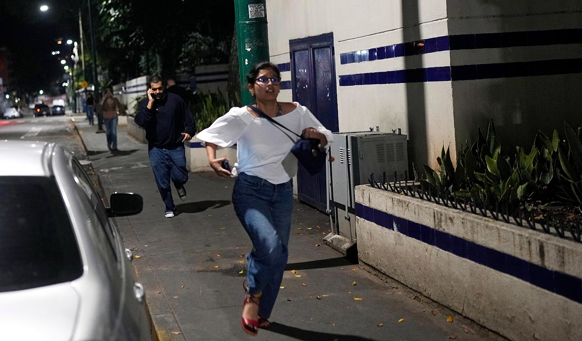 U.S. Air Force Planes Vanish from Trackers U.S. Air Force Planes Vanish from Trackers