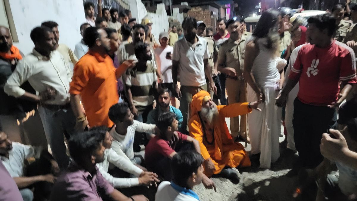 Vikasnagar Hindu youth dies in violent clash between two communities Vikasnagar Hindu youth dies in violent clash between two communities