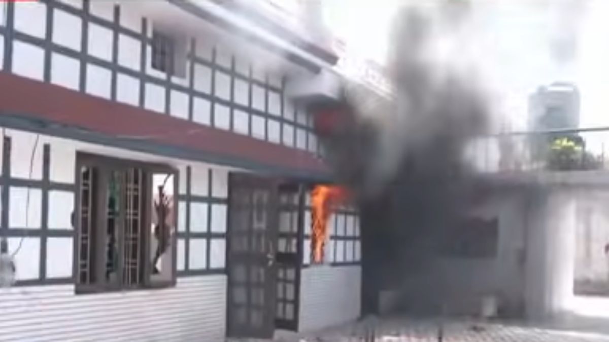 vikasnagar tension after hindu youth murder accused house set on fire internet suspended vikasnagar tension after hindu youth murder accused house set on fire internet suspended