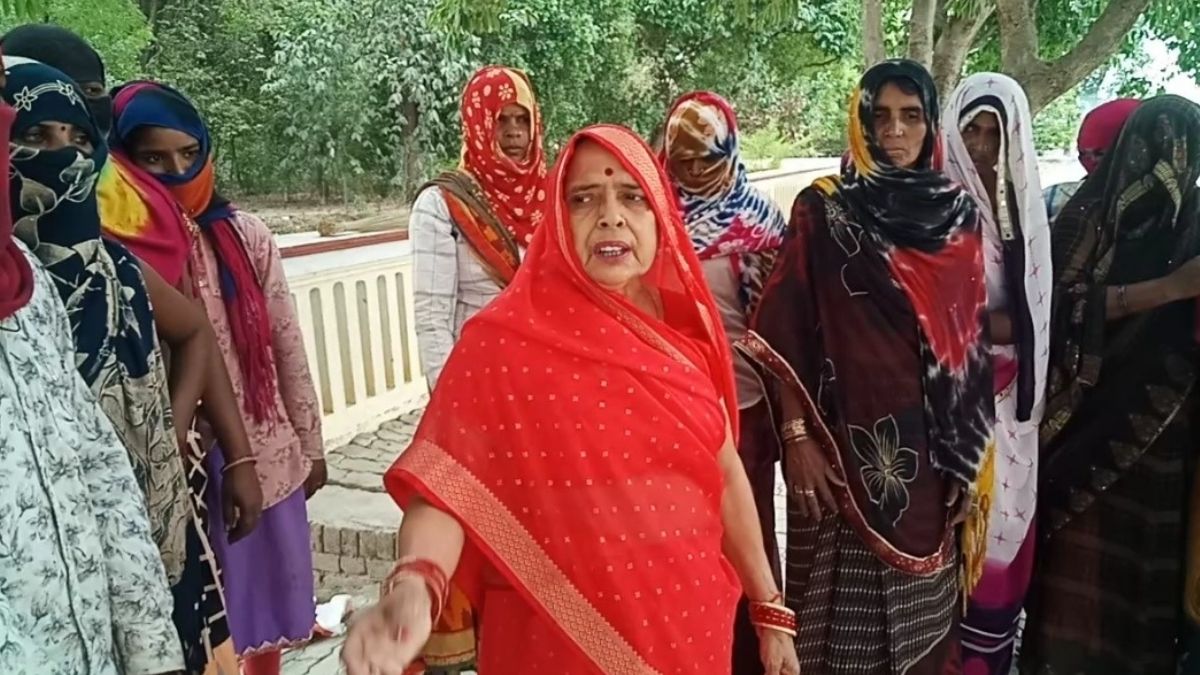 शहरों को टक्कर दे रहा प्रयागराज का आदर्श गांव. (Photo: Aajtak) शहरों को टक्कर दे रहा प्रयागराज का आदर्श गांव. (Photo: Aajtak)