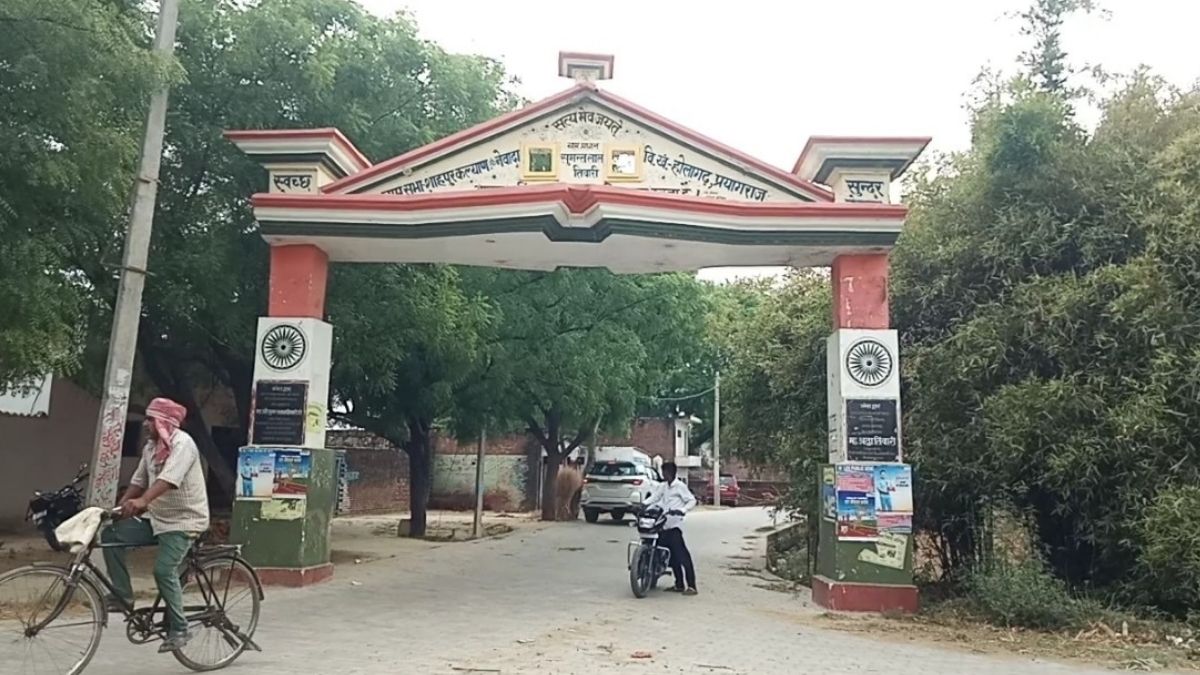 शहरों को टक्कर दे रहा प्रयागराज का आदर्श गांव. (Photo: Aajtak) शहरों को टक्कर दे रहा प्रयागराज का आदर्श गांव. (Photo: Aajtak)