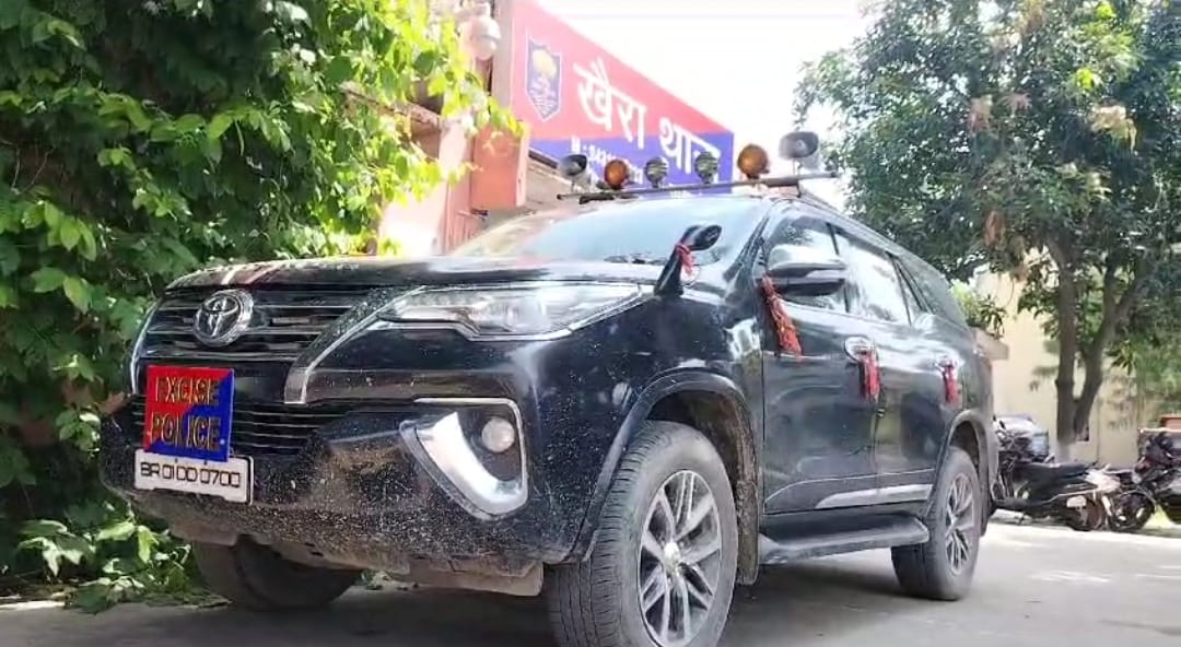 आरोपी की कार.