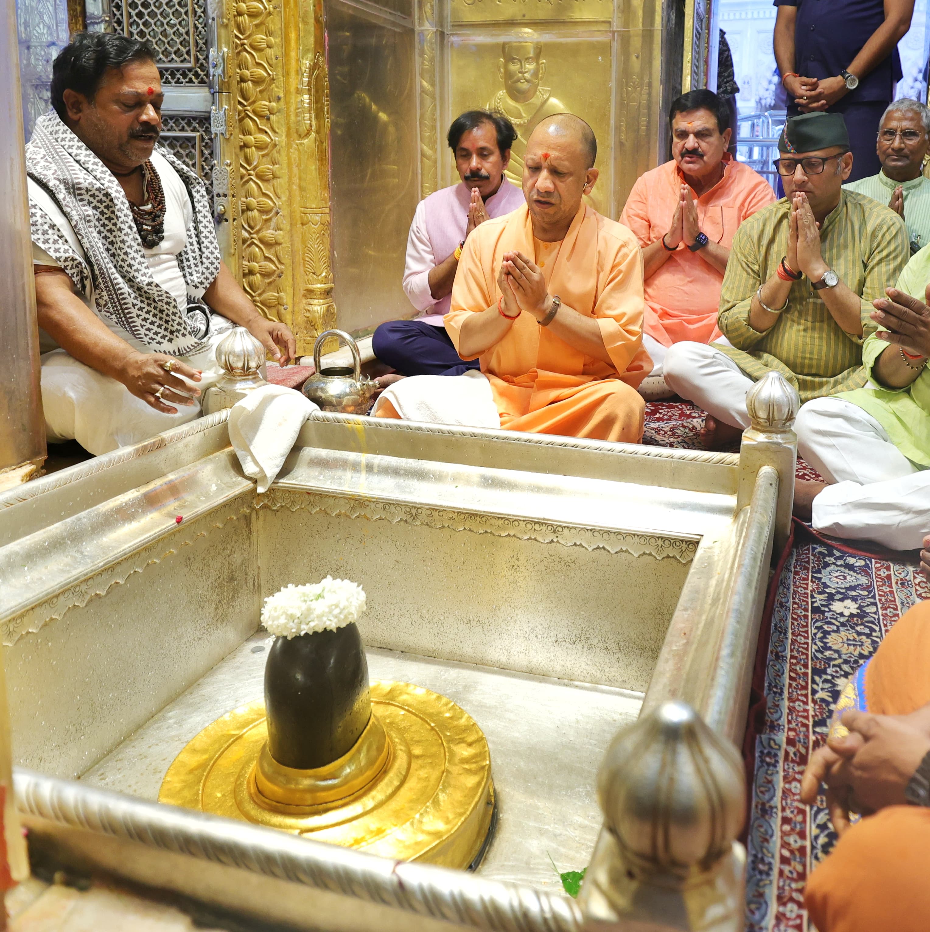 योगी आदित्यनाथ