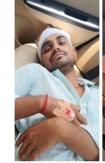 घायल सेल्समैन.