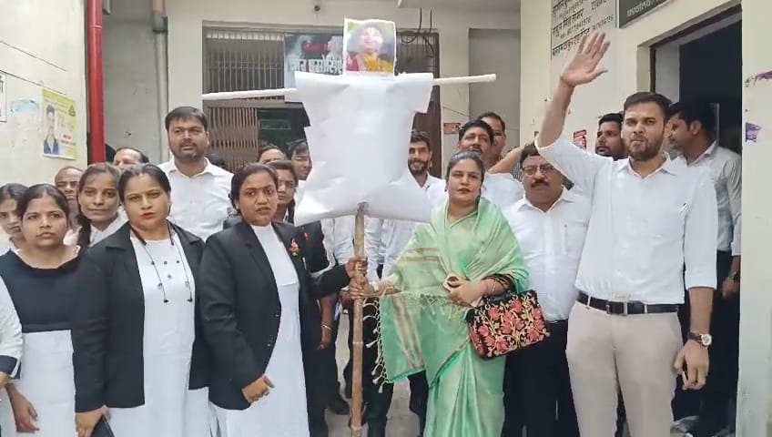 कथावाचक अनिरुद्धाचार्य