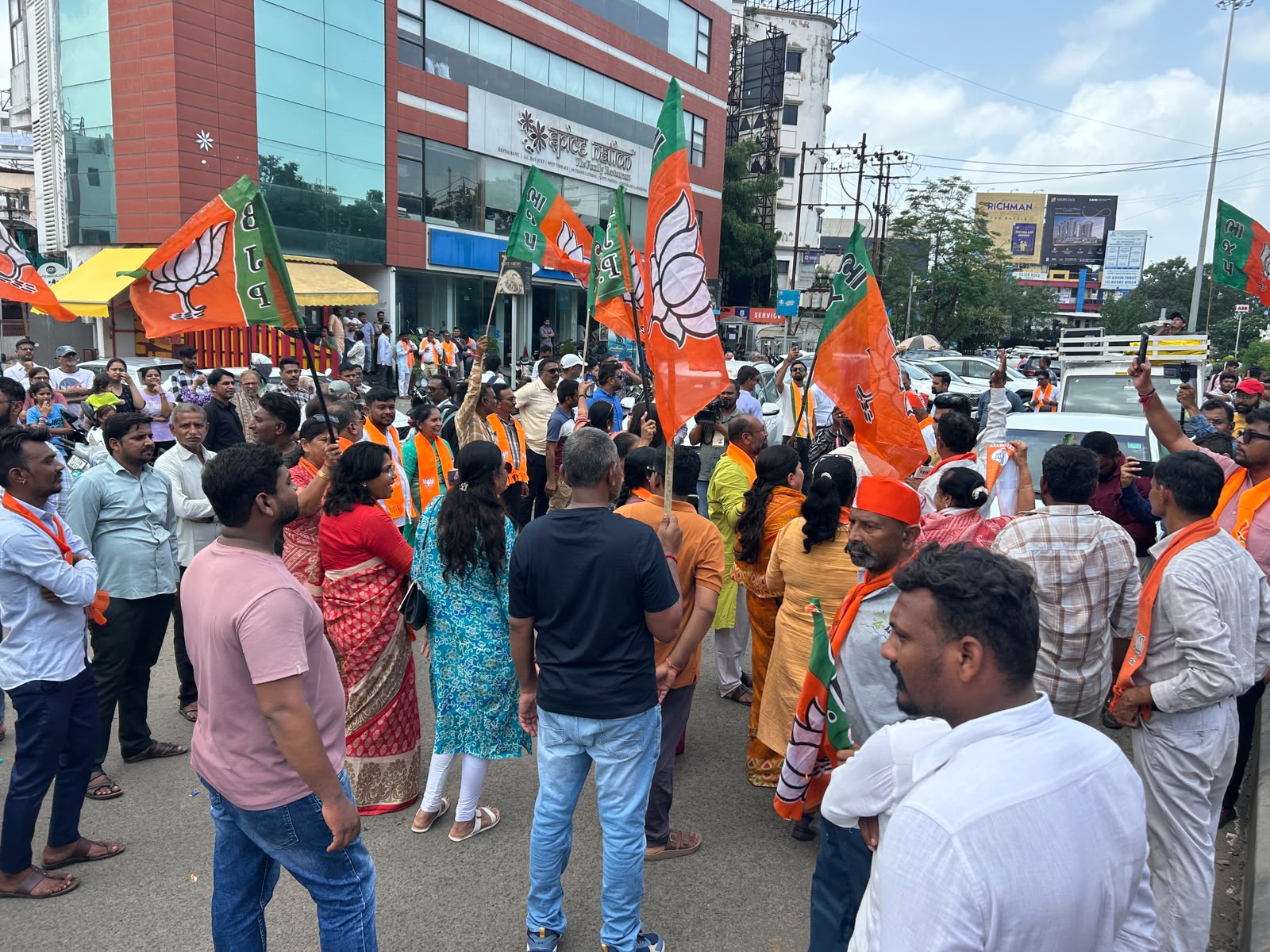 Manjalpur Assembly Bypoll Result