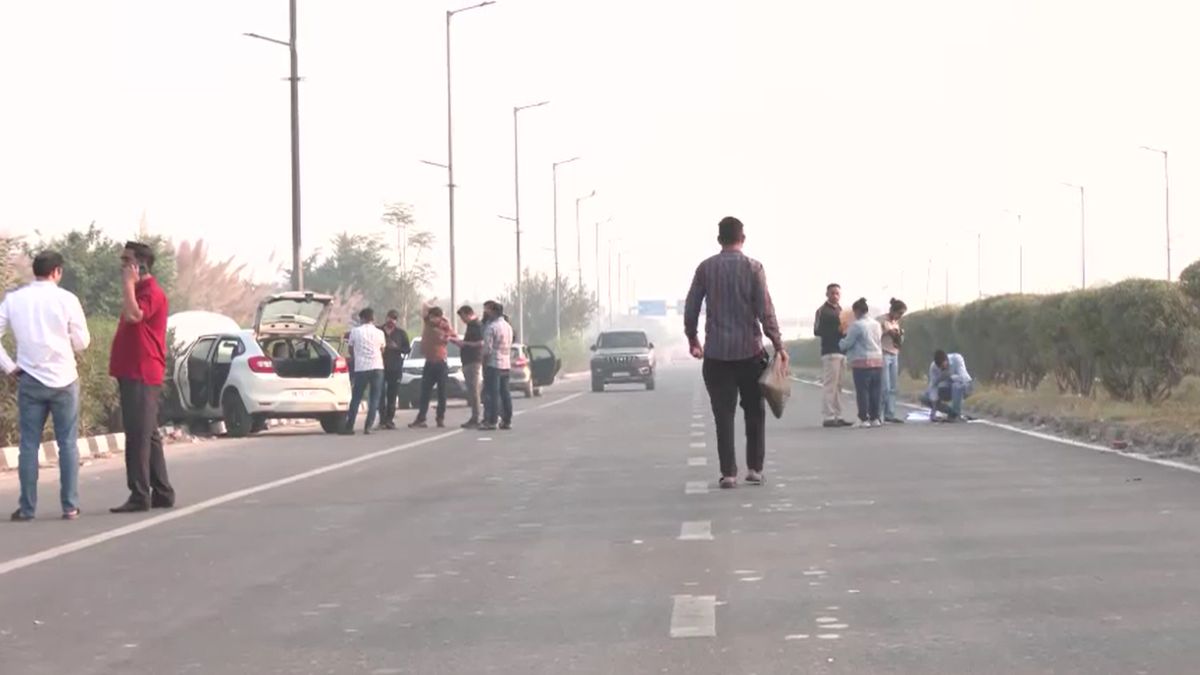 सफेद रंग की कार, बैरिकेडिंग और गैंगस्टर्स... देश की राजधानी में हुई सबसे बड़ी मुठभेड़ की पूरी कहानी