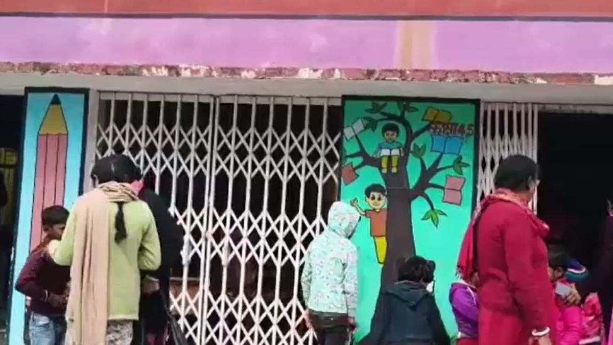 who is ias pulkit garg dm enrolls daughter in anganwadi