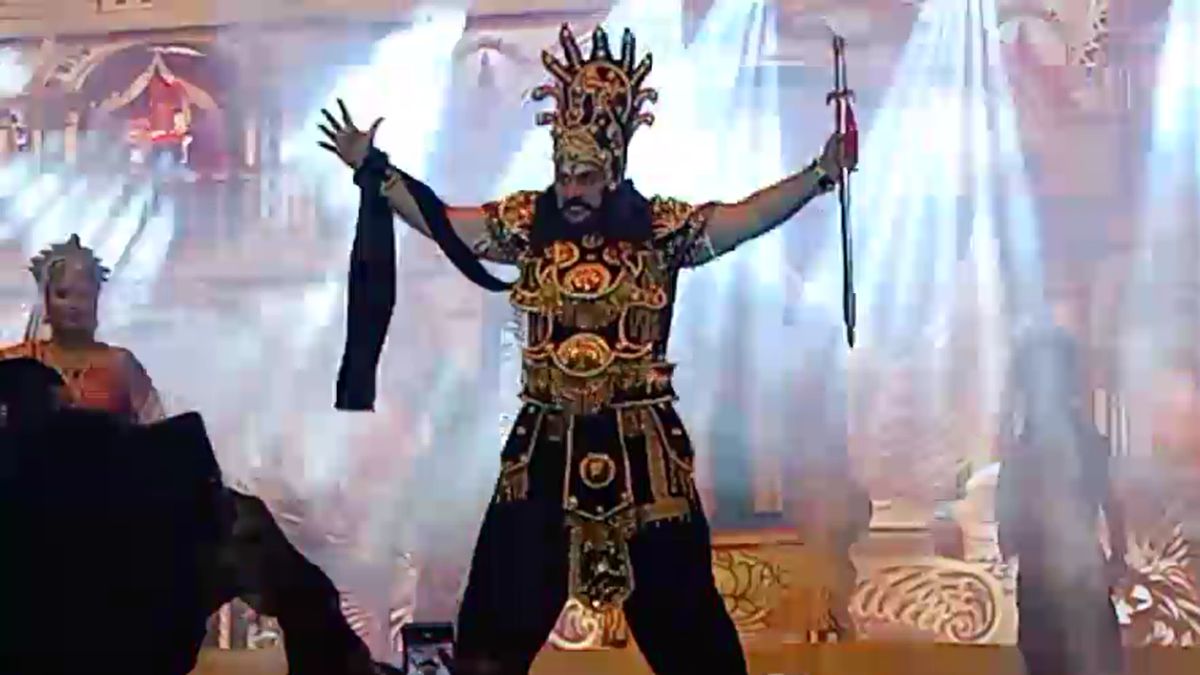 Who Is Shahbaz Khan Bollywood Actor Playing Ravana Karkardooma Ramlila Who Is Shahbaz Khan Bollywood Actor Playing Ravana Karkardooma Ramlila