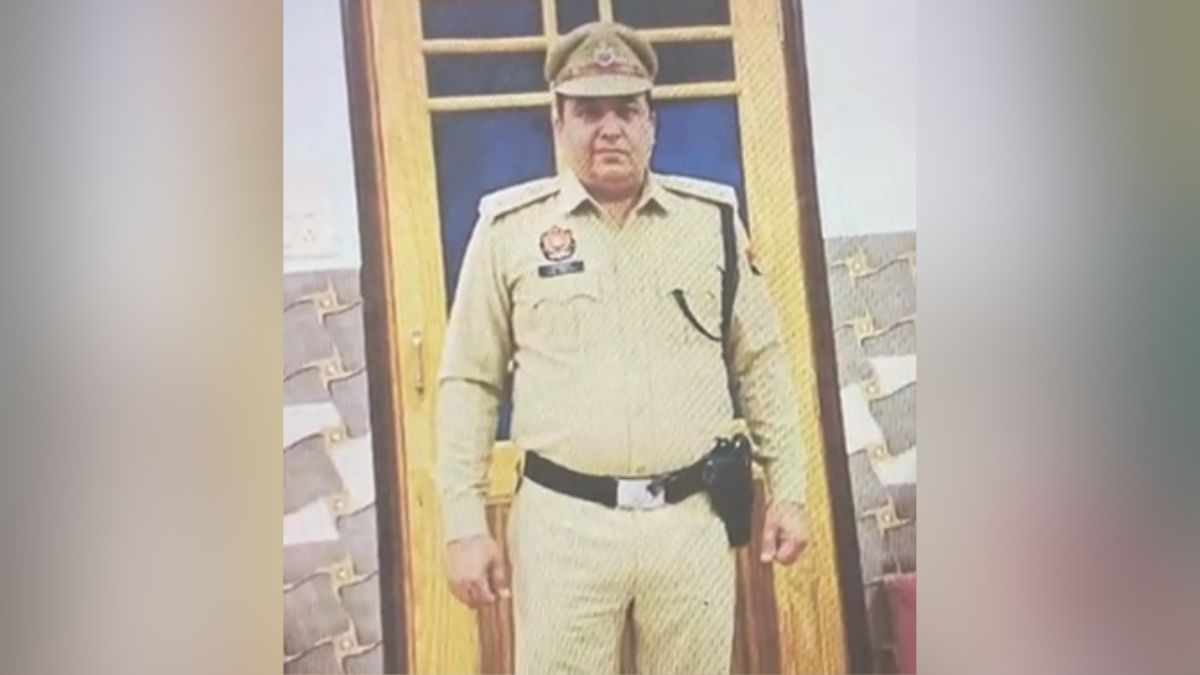 पत्नी का आरोप, पति ने पुलिस बनकर वसूले 5 लाख रामपुर