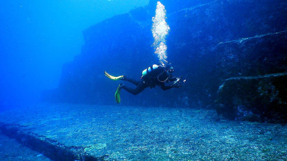 Yonaguni Monument Japan