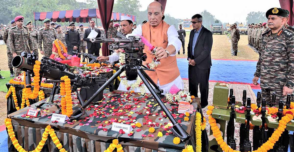 Rajnath Singh Celebrate Dussehra